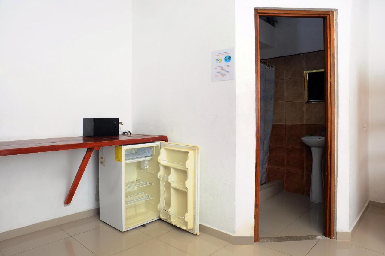 Hostel Wide Mouth Frog Quepos *